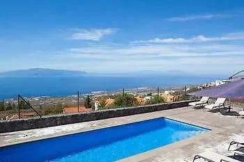 Casa Erques I Y Ii Tatil Evi *