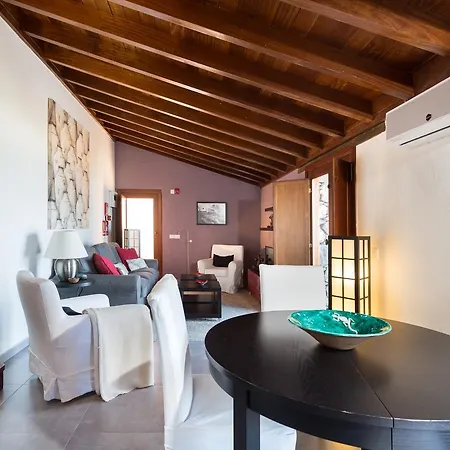 Casa Erques I Y Ii * 吉亚德索拉