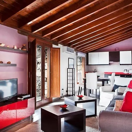 Casa Erques I Y Ii 吉亚德索拉