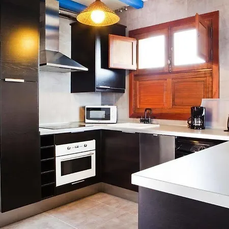Casa Erques I Y Ii * 吉亚德索拉